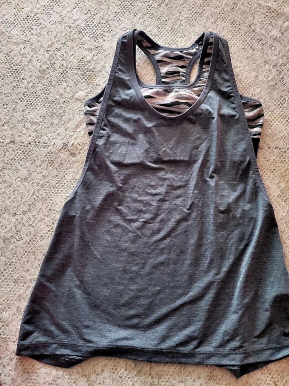 Dri-FIT Women's Gray & Black Racerback Tank Size Large